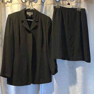 Women’s business suit